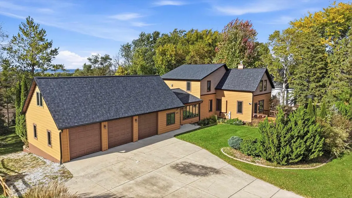 2977 BAY SETTLEMENT ROAD, Green Bay, WI 54311 - #1