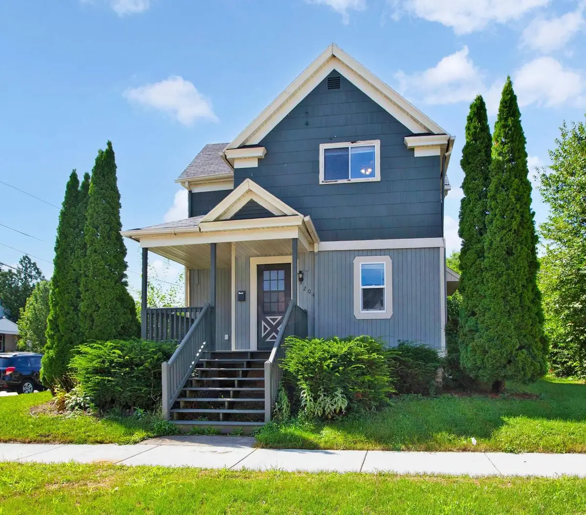 204 8TH STREET, Fond Du Lac, WI 54935 - #1
