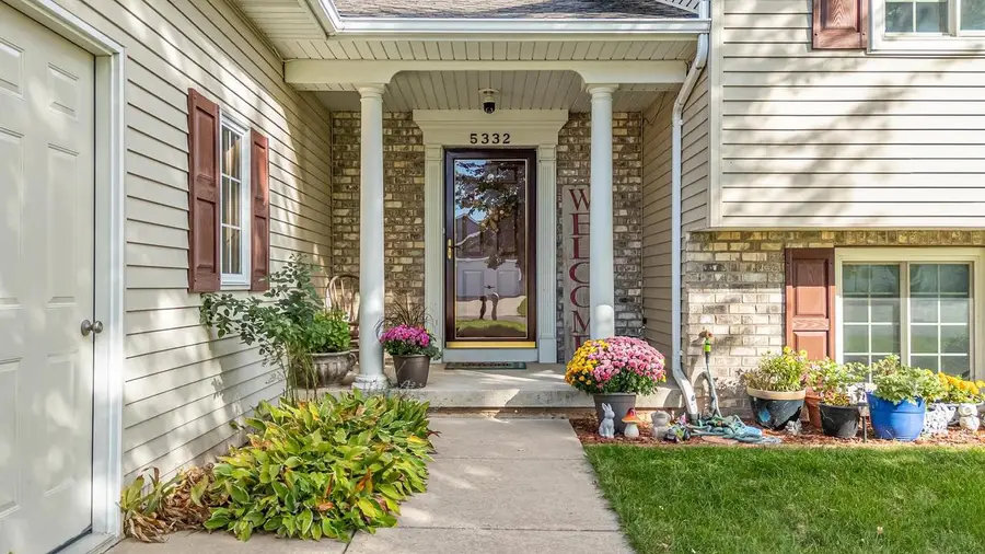5332 W PLEASANT WAY, Appleton, WI 54913 - #2