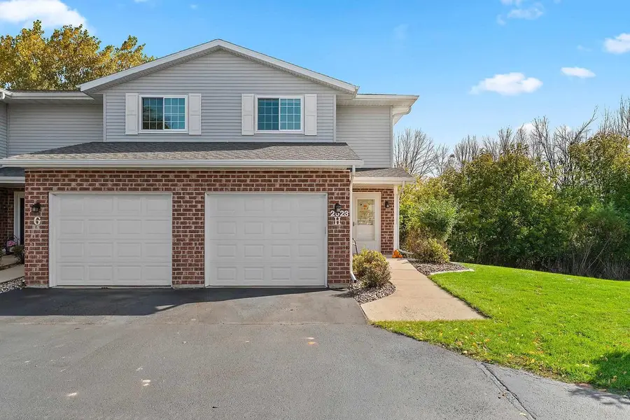 2523 TELLURIDE TRAIL  #8 (H), Green Bay, WI 54313 - #2
