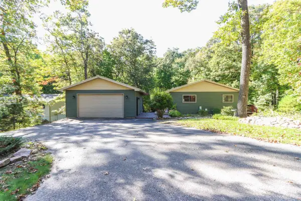N3025 CRESTWOOD DRIVE, Waupaca, WI 54981