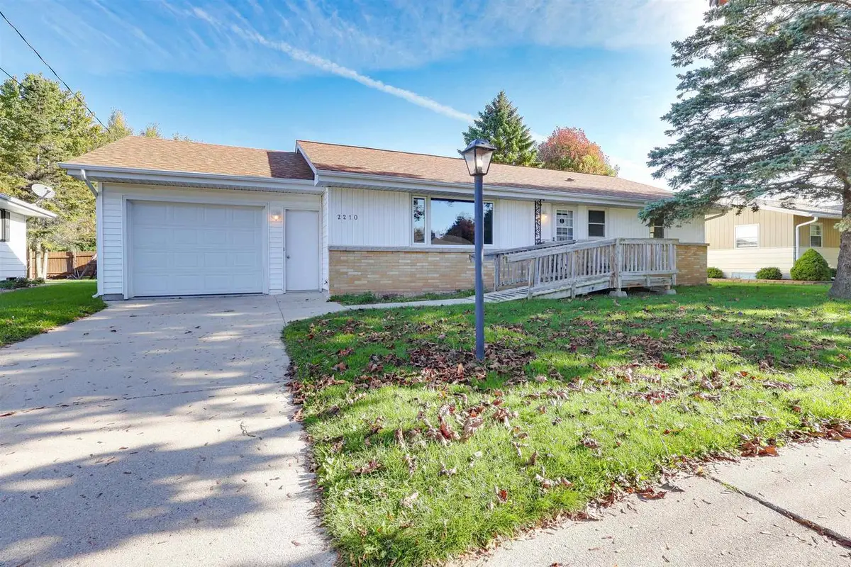 2210 RICHMOND AVENUE, Manitowoc, WI 54220 - #1