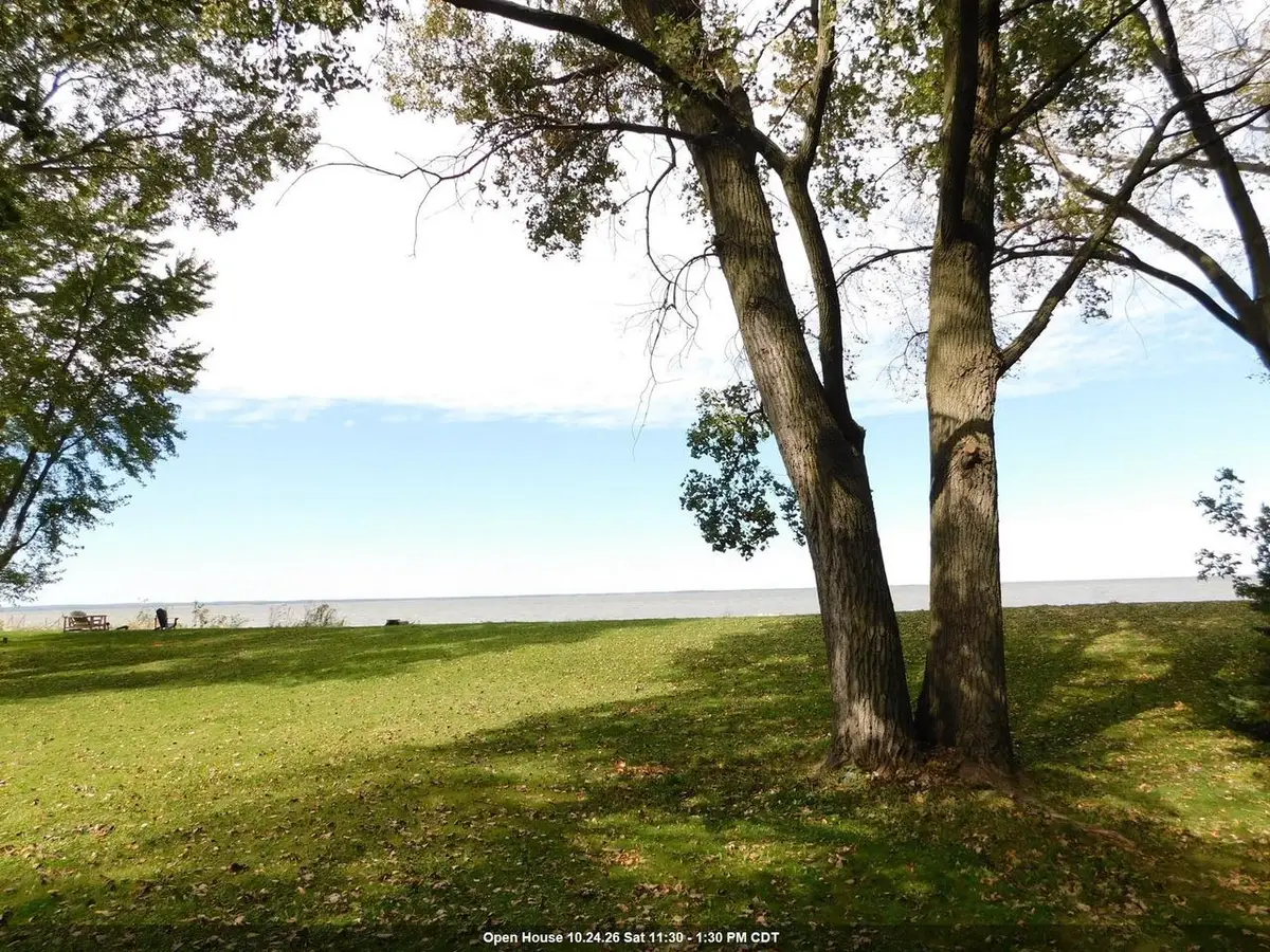 2829 EAST SHORE DRIVE, Green Bay, WI 54302 - #1