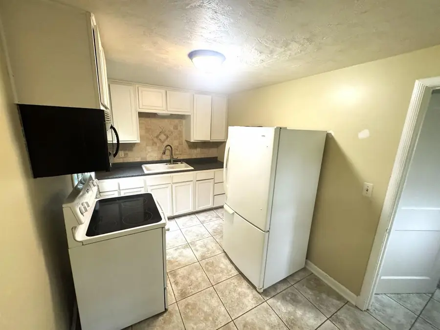 142 PINE STREET, Brillion, WI 54110 - #3