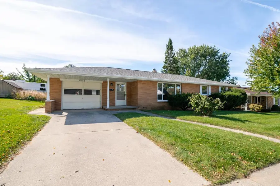 2056 ZEISE AVENUE, Green Bay, WI 54302 - #2