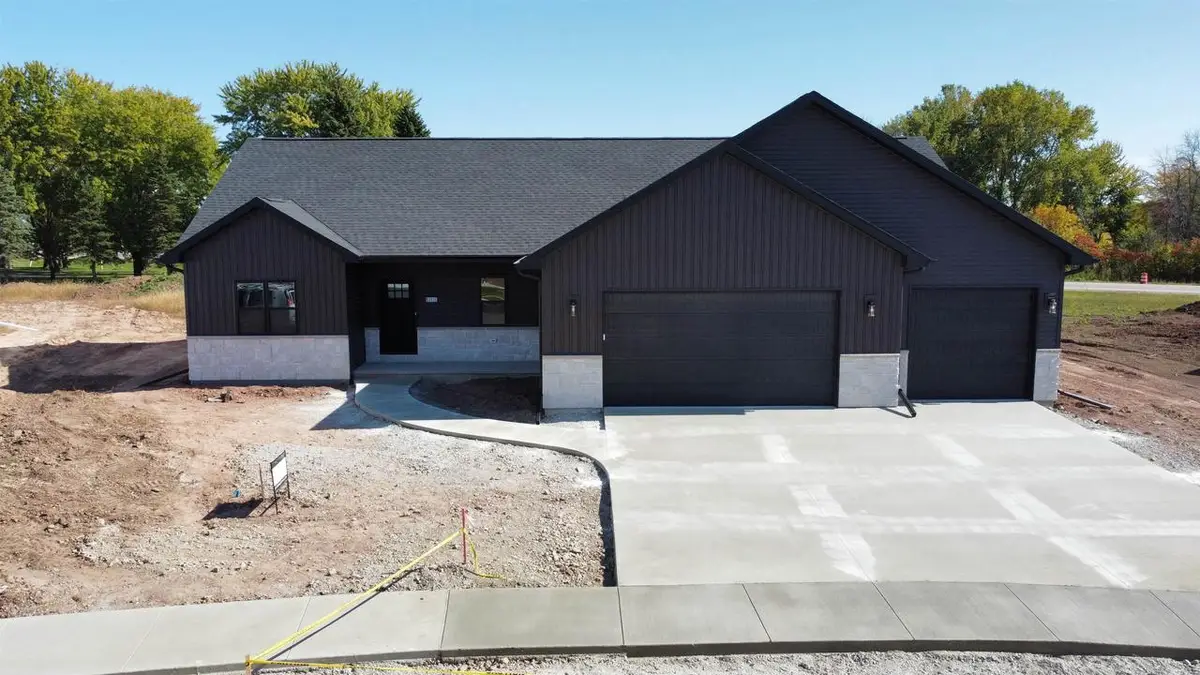 N8838 GALWAY LANE, Menasha, WI 54952 - #1