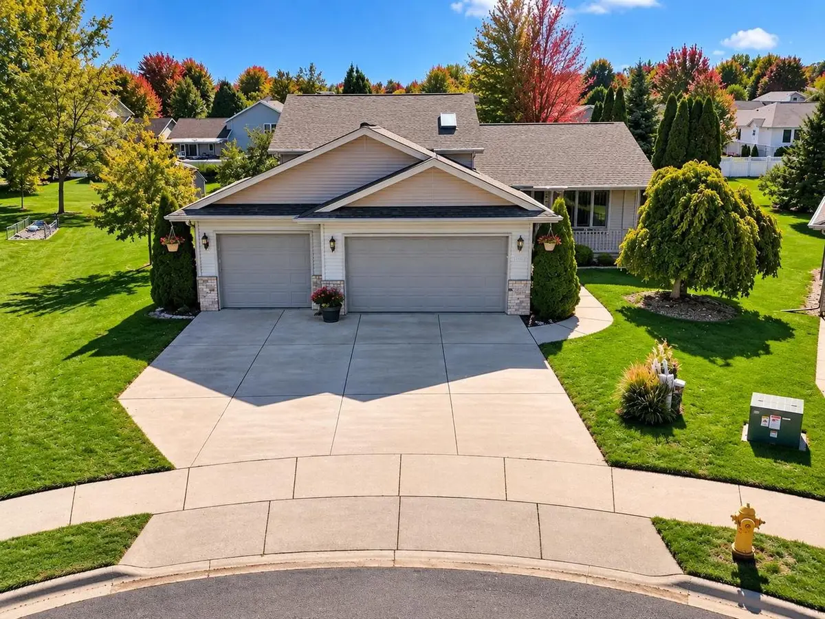 3110 BAILEY COURT, Oshkosh, WI 54904 - #1