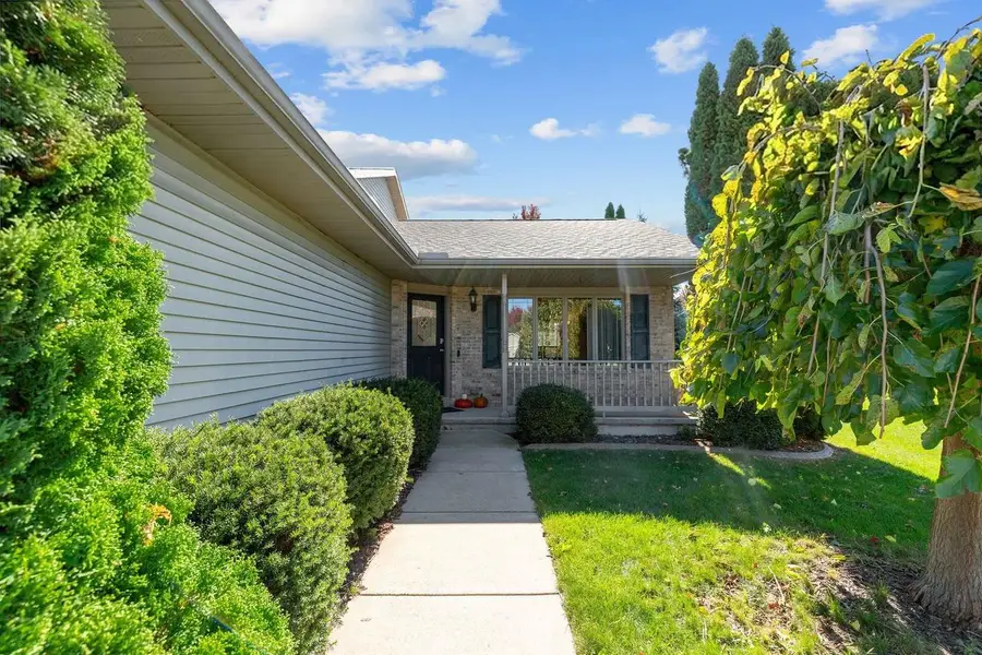 3110 BAILEY COURT, Oshkosh, WI 54904 - #3