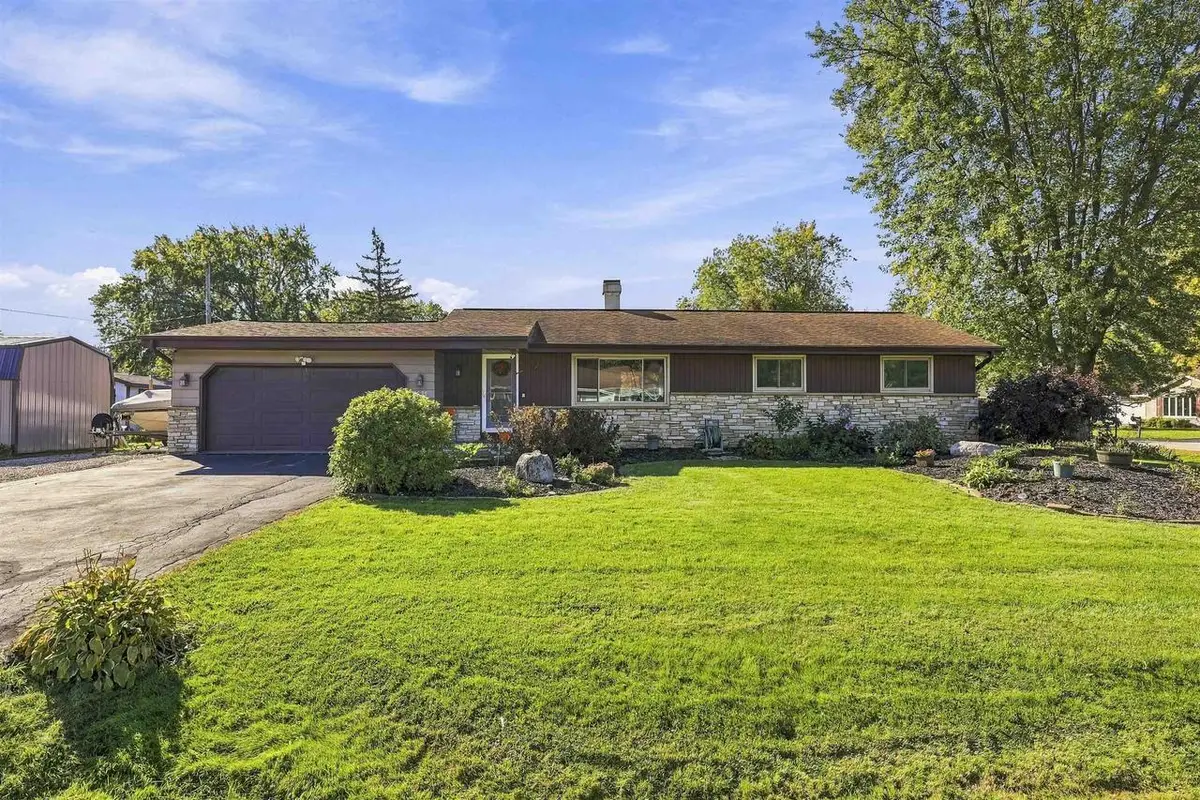 1611 JENNIE STREET, Menasha, WI 54952 - #1