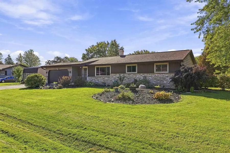 1611 JENNIE STREET, Menasha, WI 54952 - #2