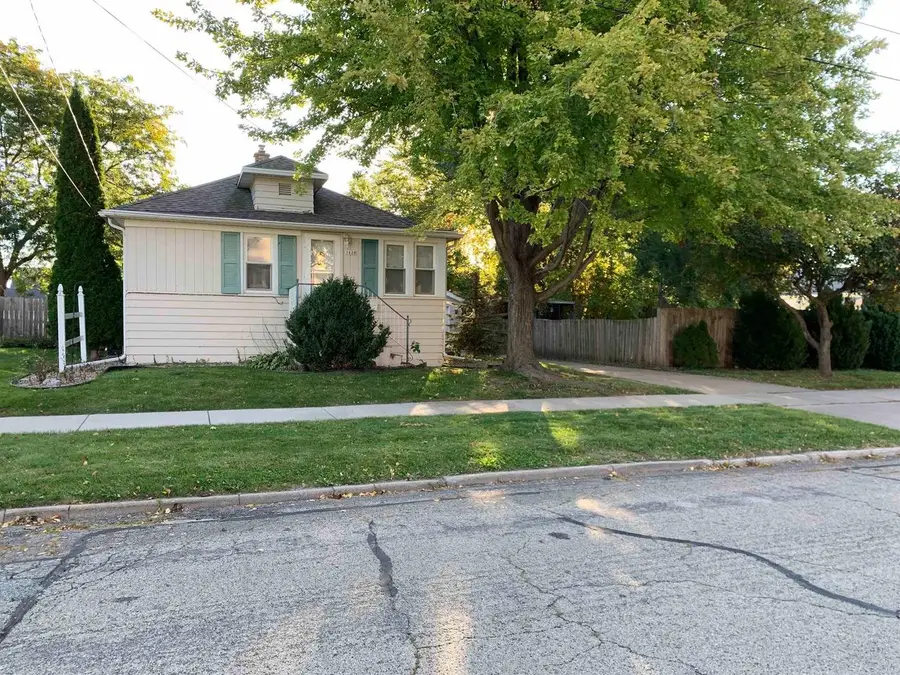 1620 MT VERNON STREET, Oshkosh, WI 54901 - #2