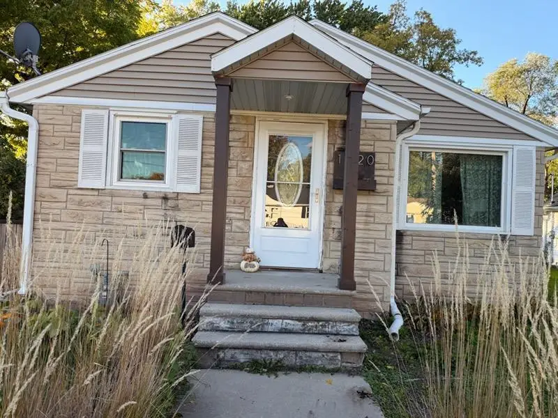 1020 WIRTZ AVENUE, Green Bay, WI 54304 - #1