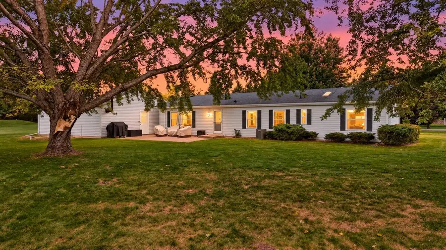4201 MATUSZAK COURT, Green Bay, WI 54313 - #2