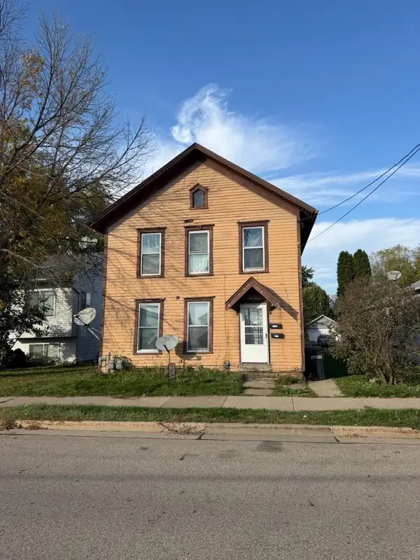 538 CEAPE AVENUE, Oshkosh, WI 54901