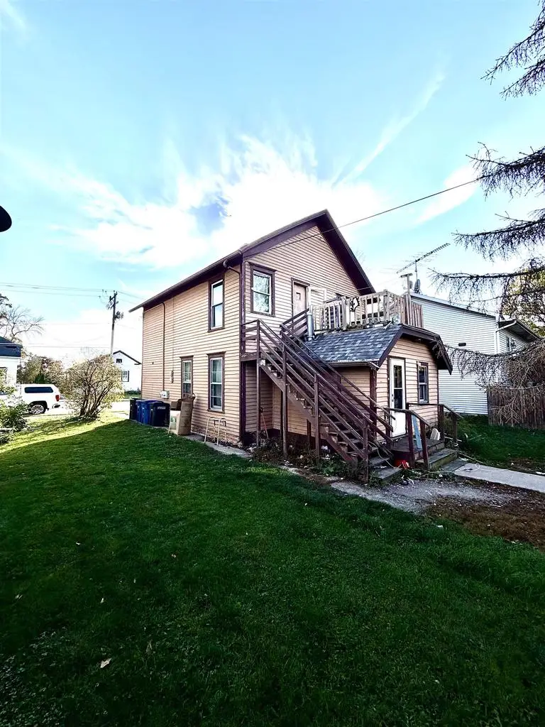 538 CEAPE AVENUE, Oshkosh, WI 54901 - #2