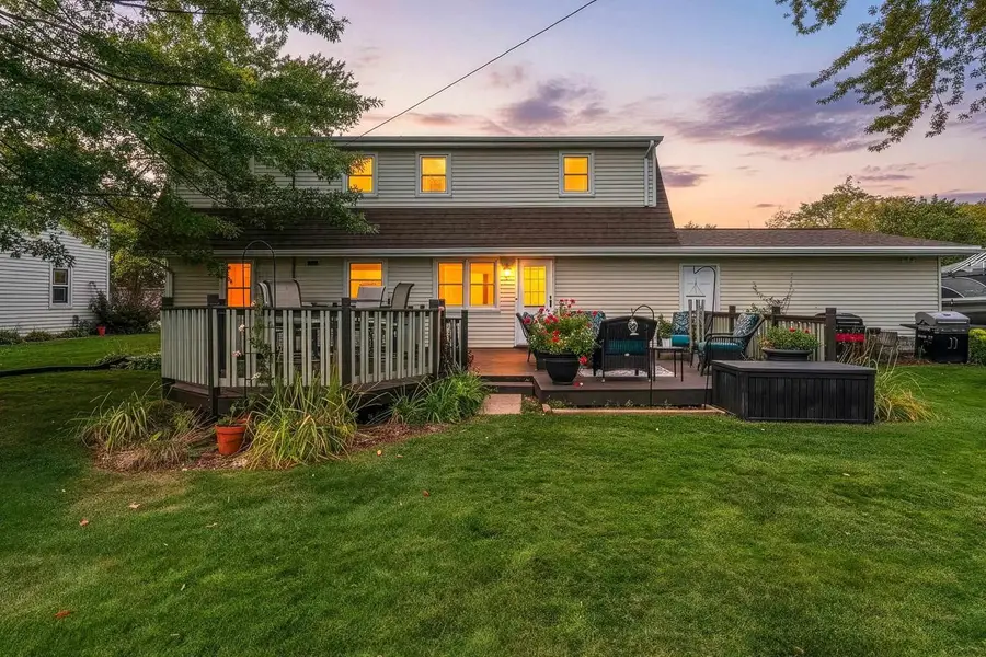 2075 W VISTA CIRCLE, De Pere, WI 54115 - #2