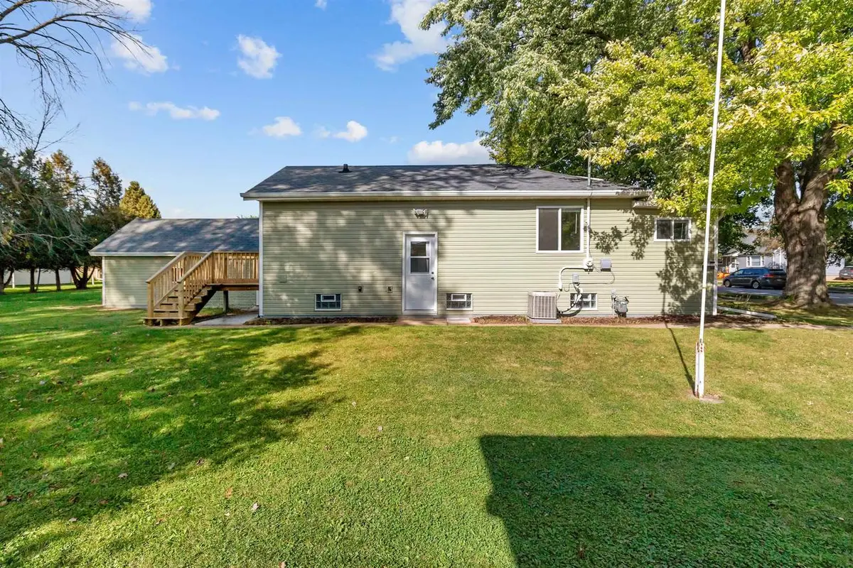 1943 MINNESOTA STREET, Oshkosh, WI 54902 - #1