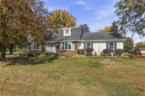 201 PINECREST COURT, Black Creek, WI 54106
