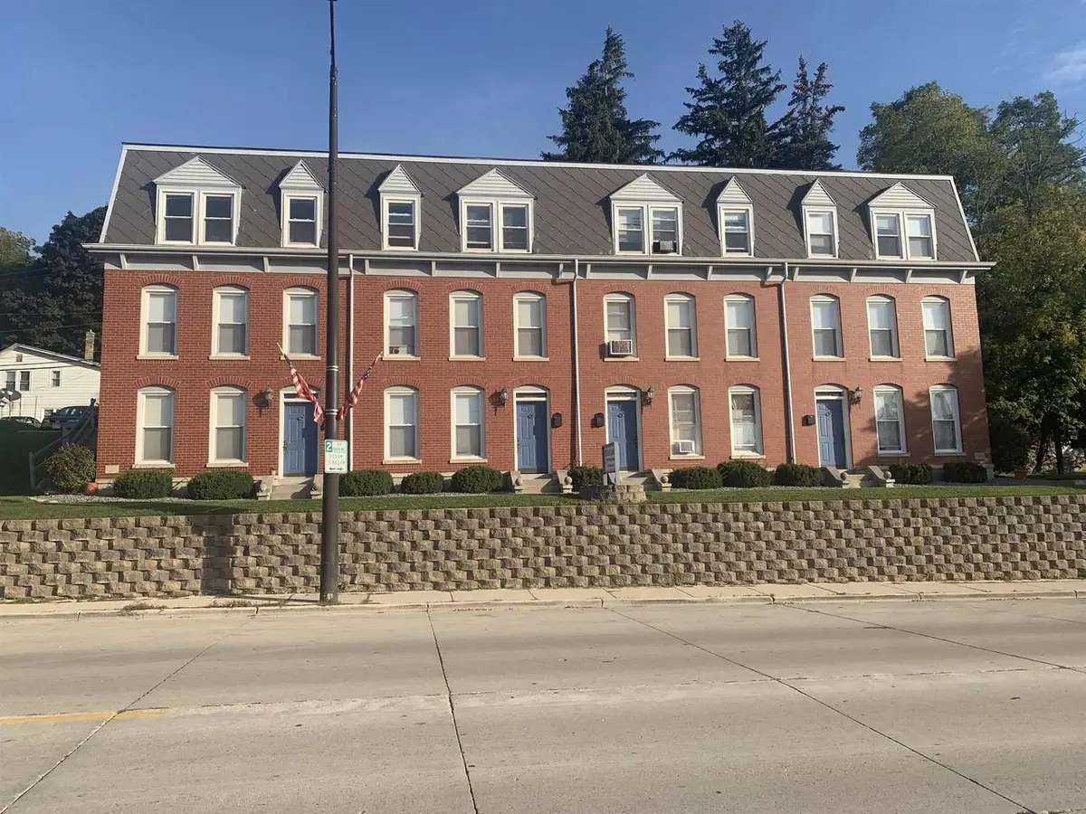 220 W GRAND AVENUE, Port Washington, WI 53074 - #1