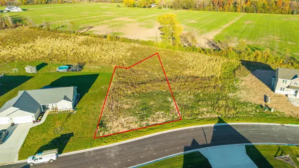 N8040 BLUE HERON CIRCLE, Sherwood, WI 54169