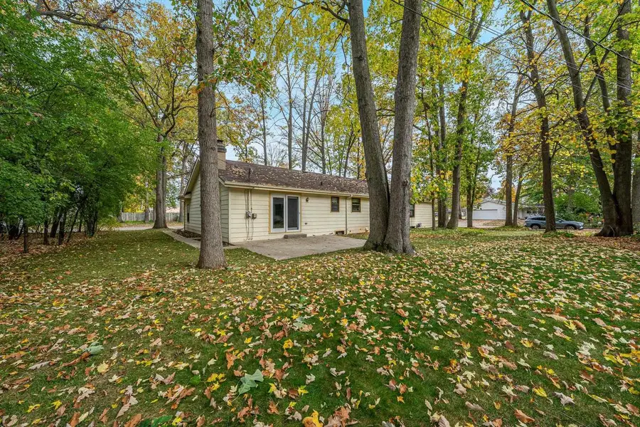 1611 E FREMONT STREET, Appleton, WI 54915 - #2