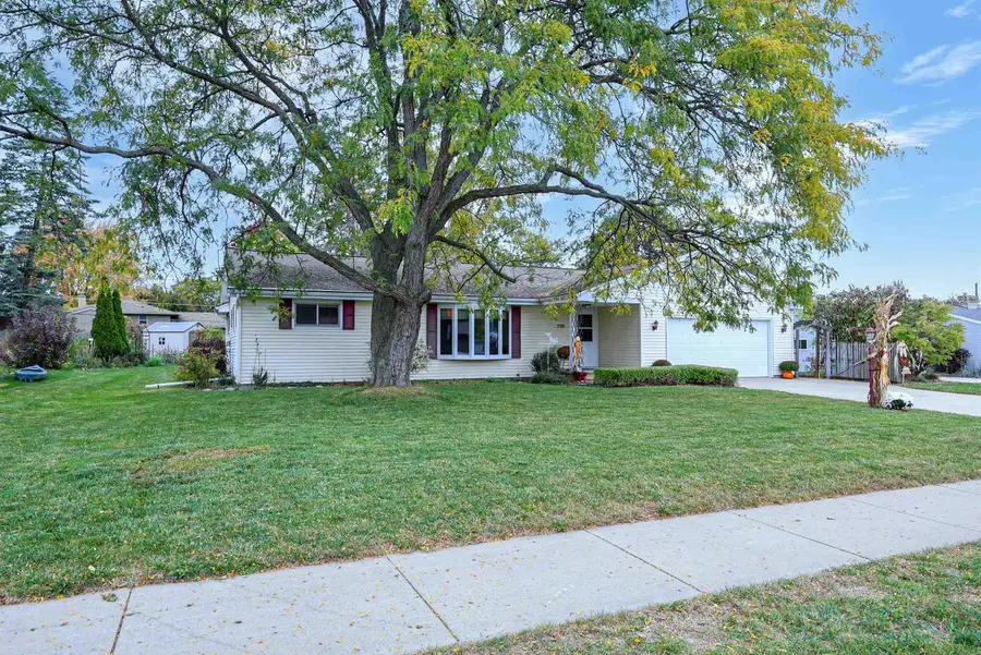 530 W CAPITOL DRIVE, Appleton, WI 54911 - #3