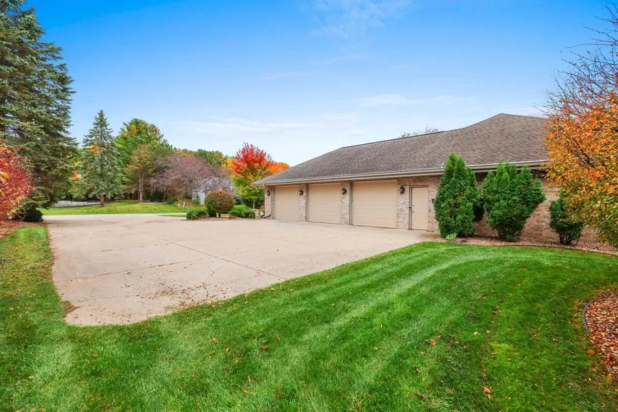 1461 NAVAJO TRAIL, Green Bay, WI 54313 - #2