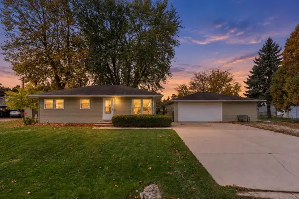 1487 DEERWOOD DRIVE, Neenah, WI 54956
