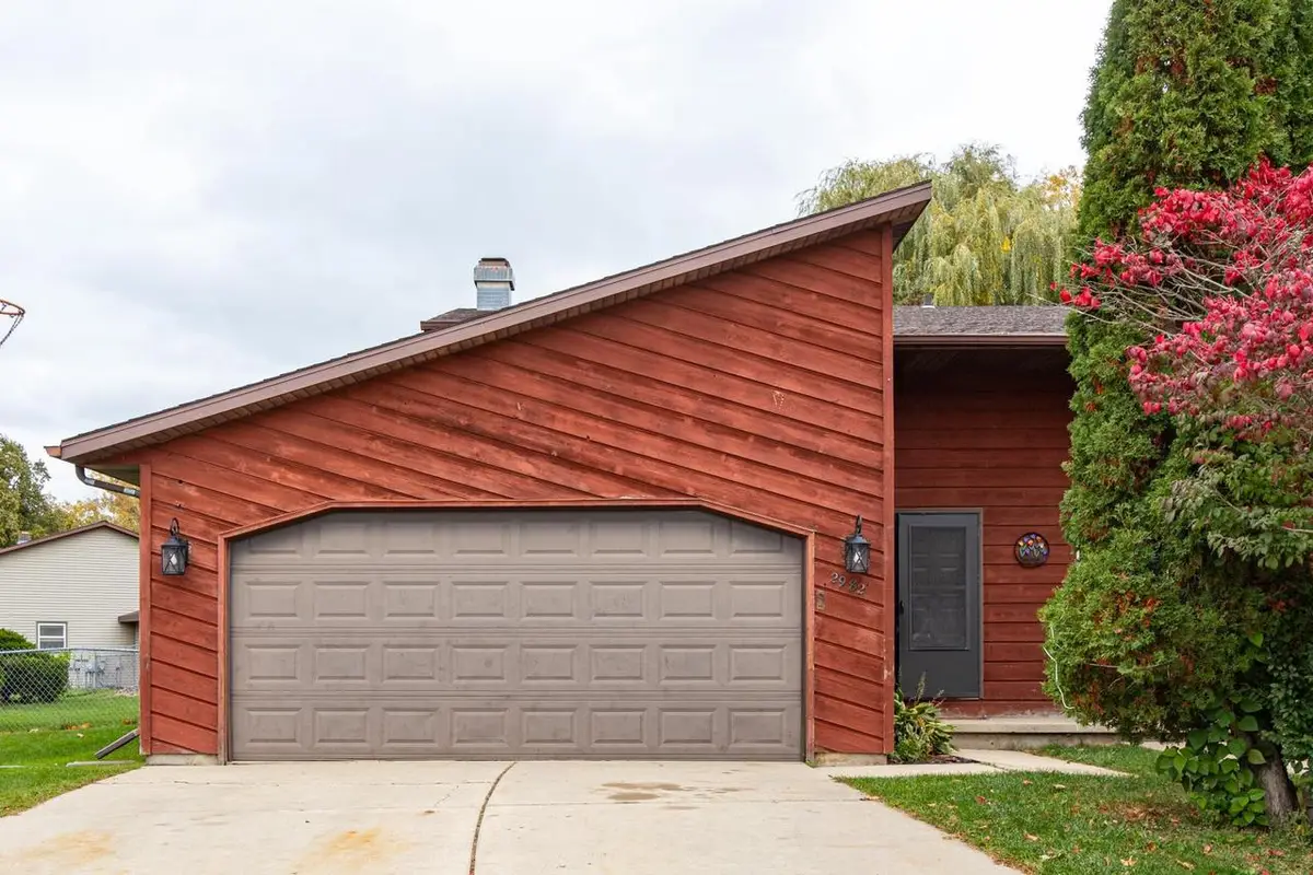 2982 CARAVAN COURT, Green Bay, WI 54313 - #1