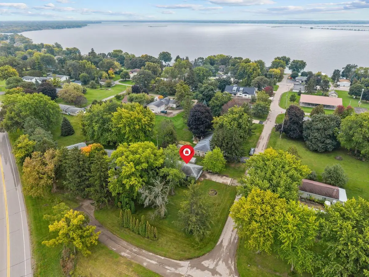 5800 ERIE STREET, Butte Des Morts, WI 54927 - #1