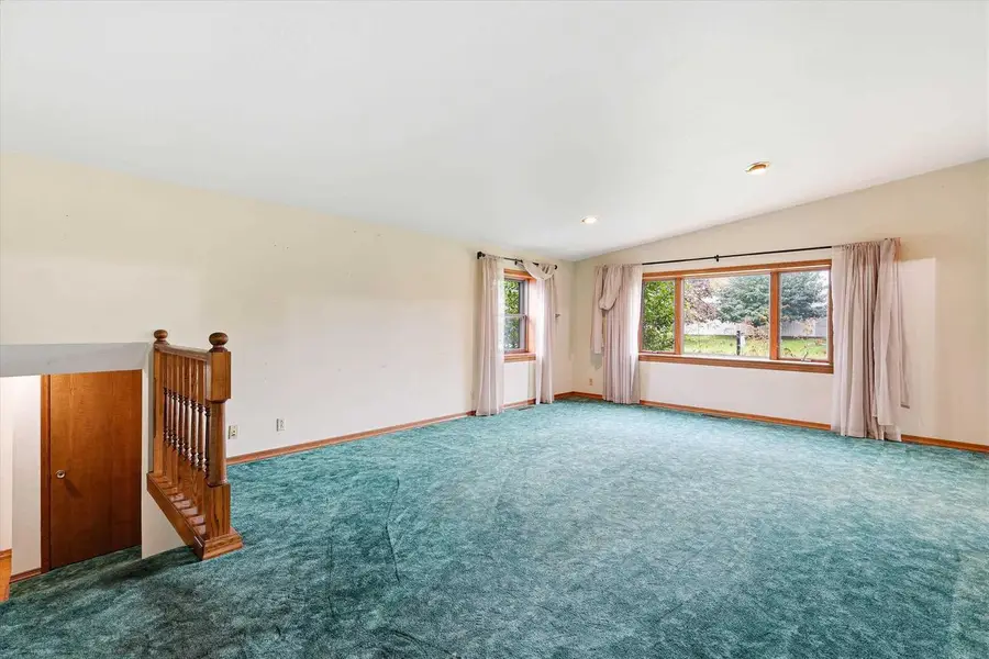 2650 W 20TH AVENUE, Oshkosh, WI 54904 - #2