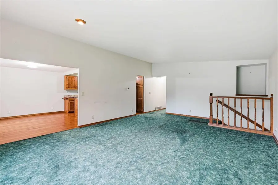 2650 W 20TH AVENUE, Oshkosh, WI 54904 - #3