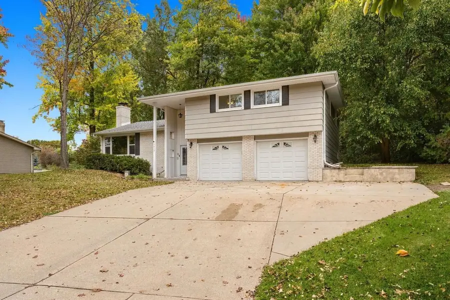 1815 VALORANE BOULEVARD, Green Bay, WI 54304 - #2