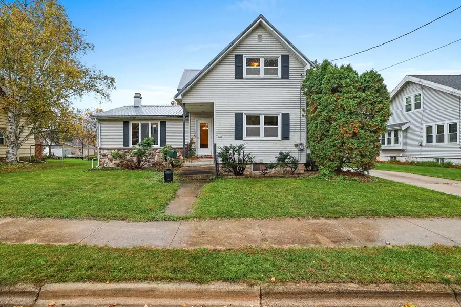 137 DEWEY STREET, Brillion, WI 54110 - #3