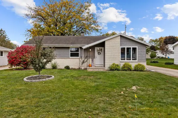 1065 GREEN ACRES LANE, Neenah, WI 54956