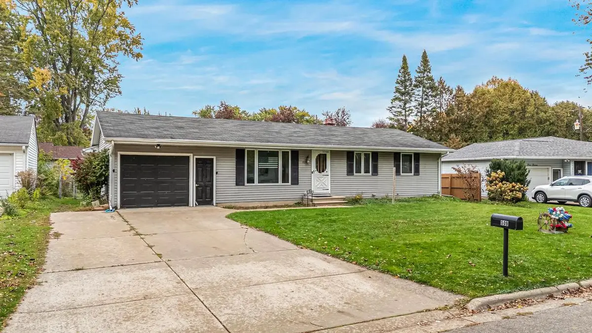 509 BLACKHAWK DRIVE, Green Bay, WI 54301 - #1