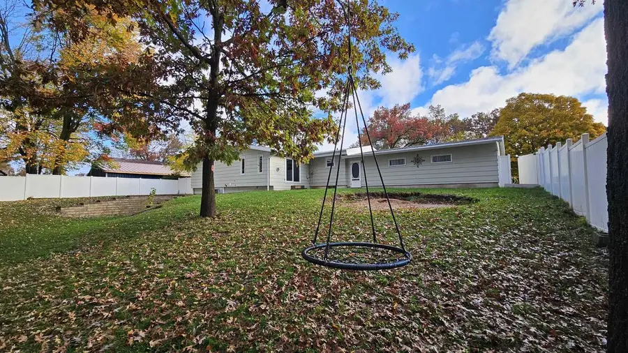 917 S PARK STREET, Shawano, WI 54166 - #2