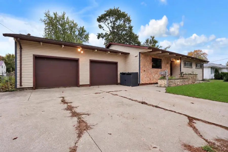 1721 30TH STREET, Two Rivers, WI 54241 - #2