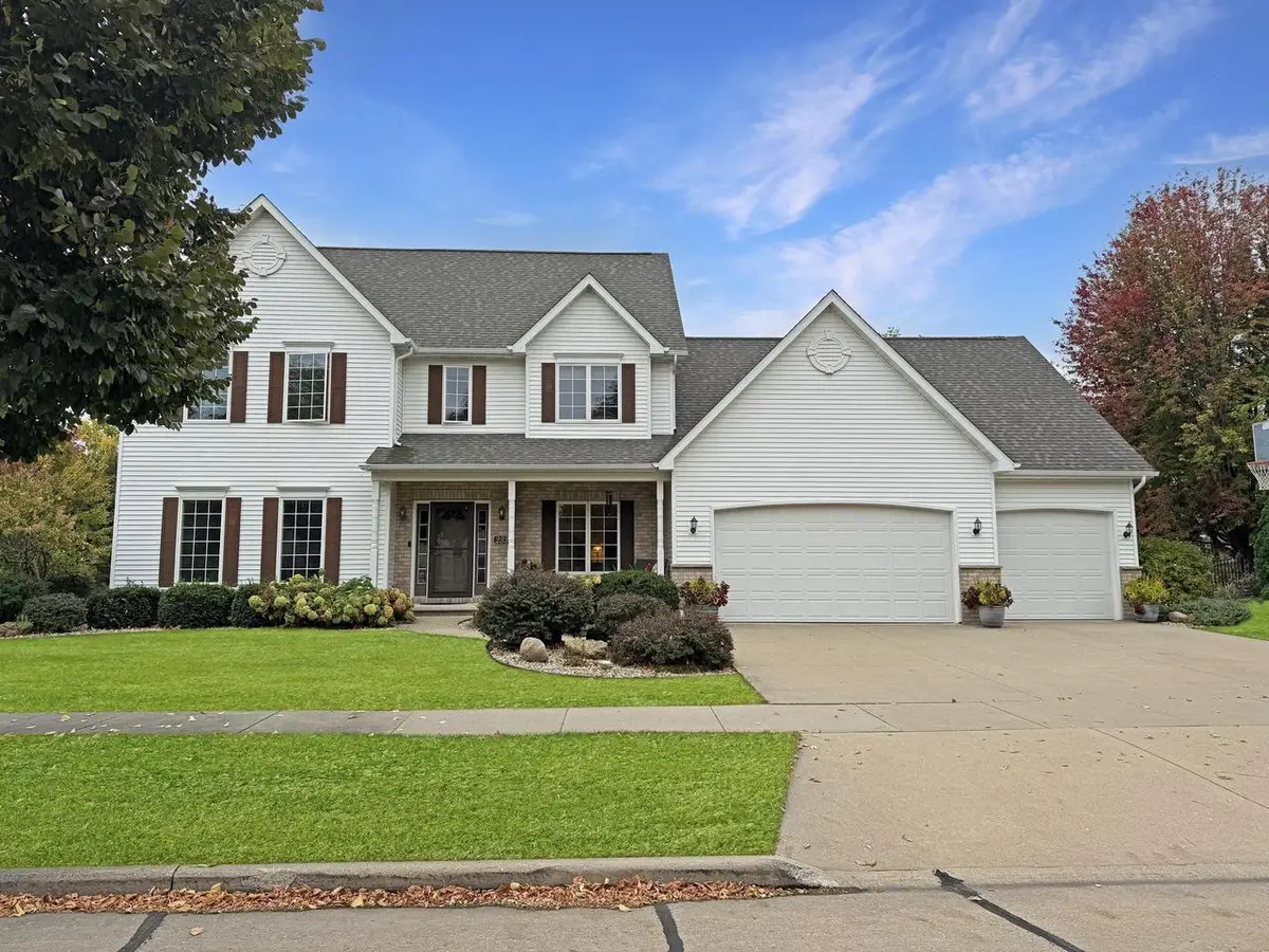 233 E FERNWOOD LANE, Appleton, WI 54913 - #1