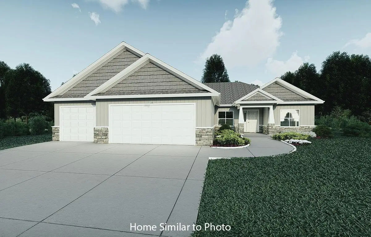 488 RUSCH DRIVE, Combined Locks, WI 54113 - #1