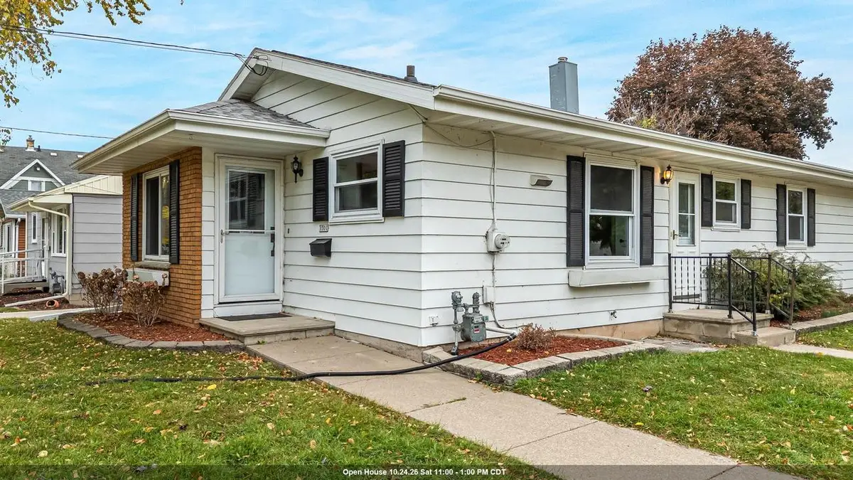 1300 EVANS STREET, Oshkosh, WI 54901 - #1