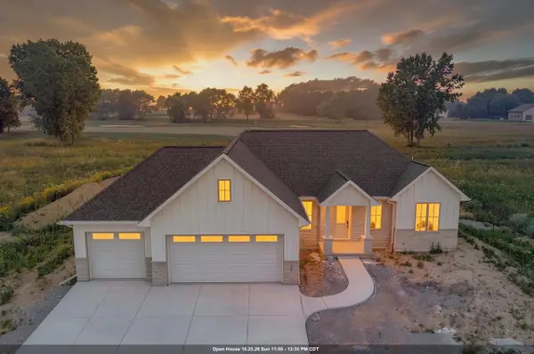 728 ROYAL ST PATS DRIVE, Wrightstown, WI 54180