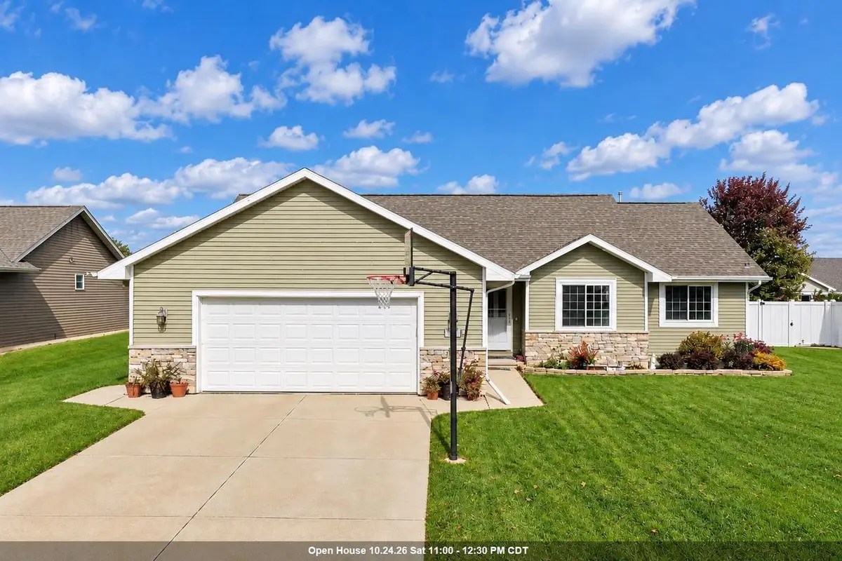 833 S MELCORN CIRCLE, De Pere, WI 54115 - #1