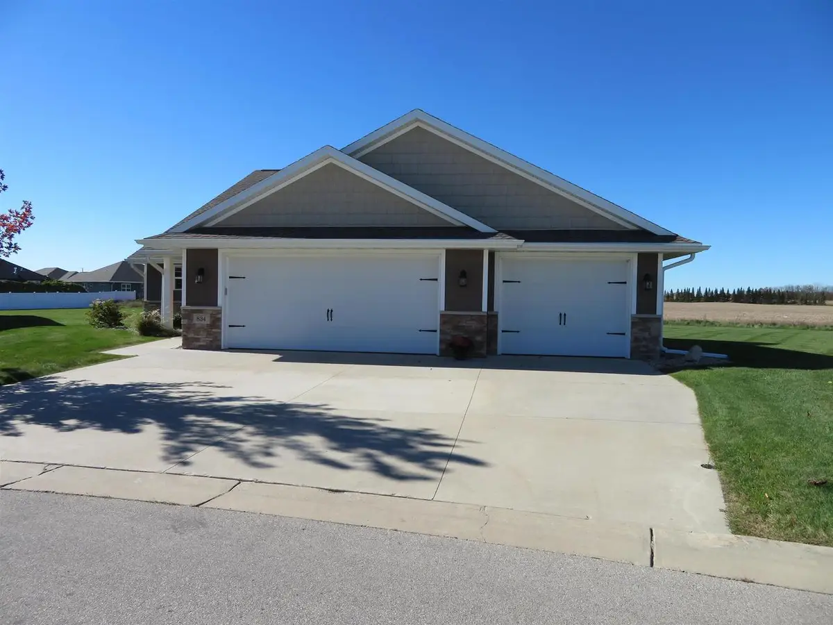 834 SHARON LANE LANE, Pulaski, WI 54162 - #1