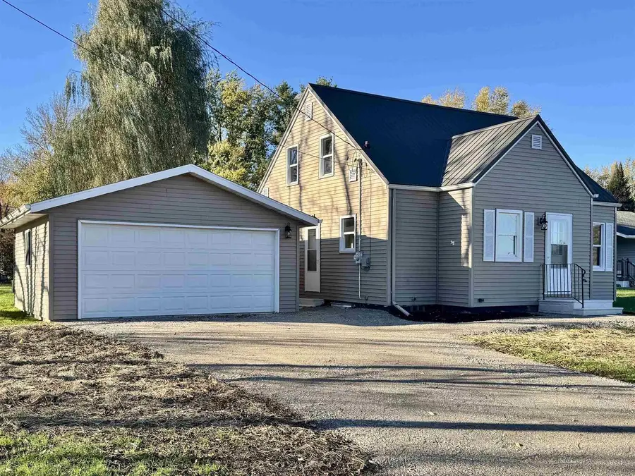N11031 STATE ROAD 22, Clintonville, WI 54929 - #2