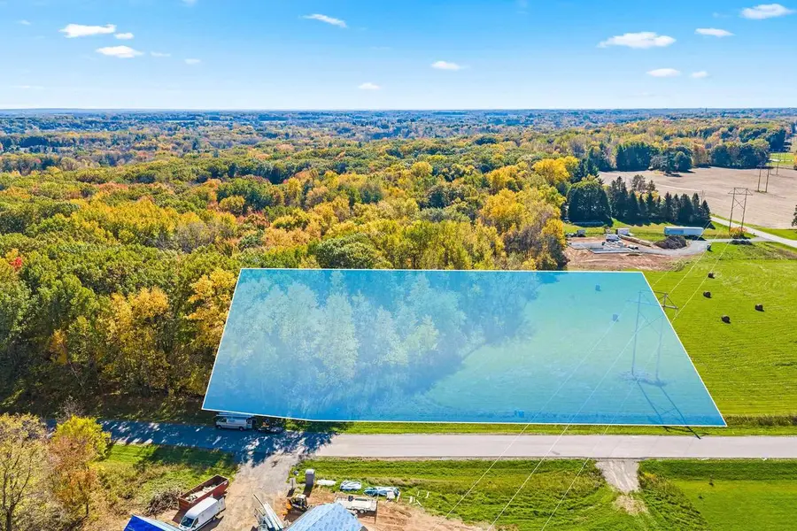 535 CROSS COUNTRY COURT, Oneida, WI 54155 - #2