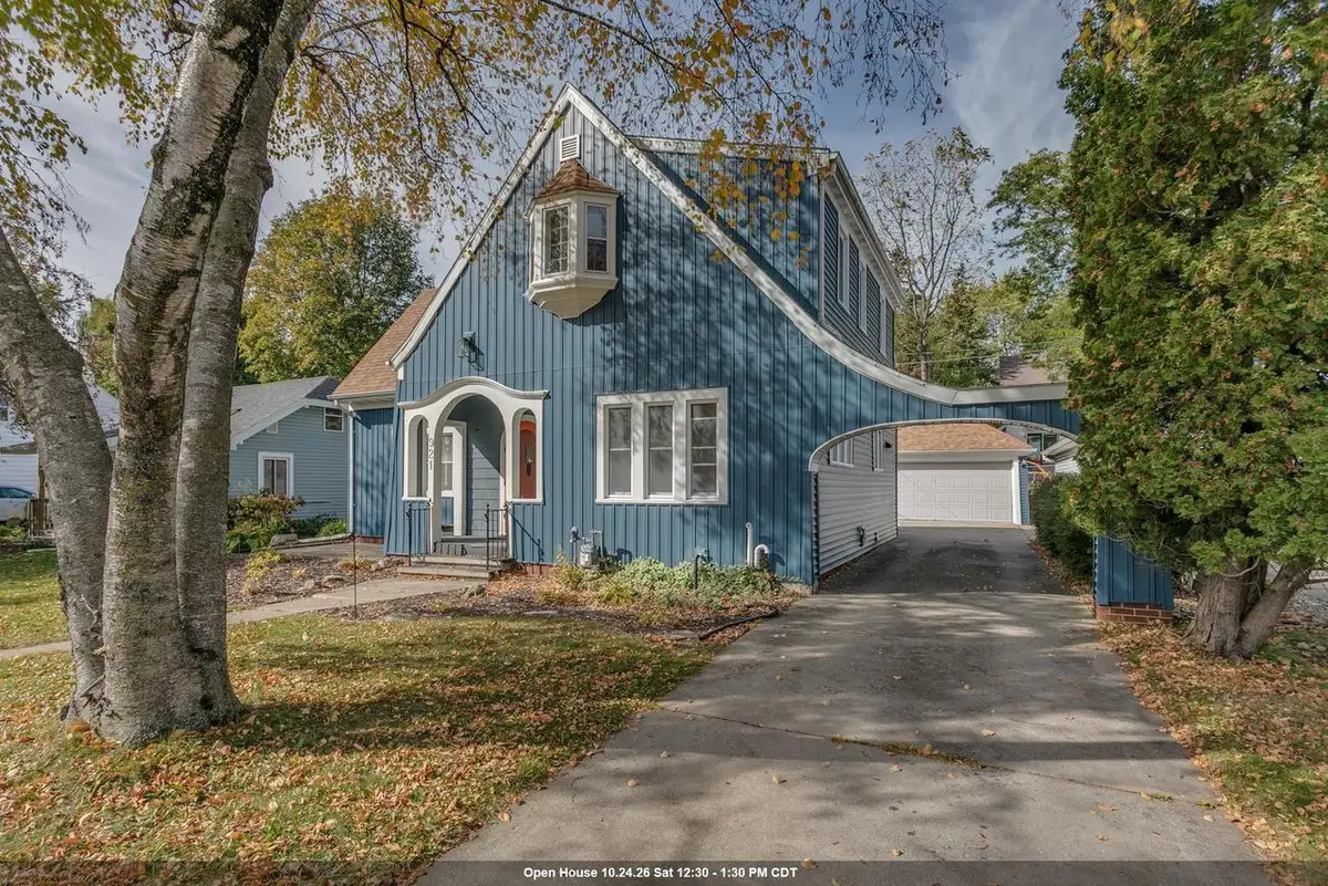 921 WILSON STREET, Kaukauna, WI 54130 - #1