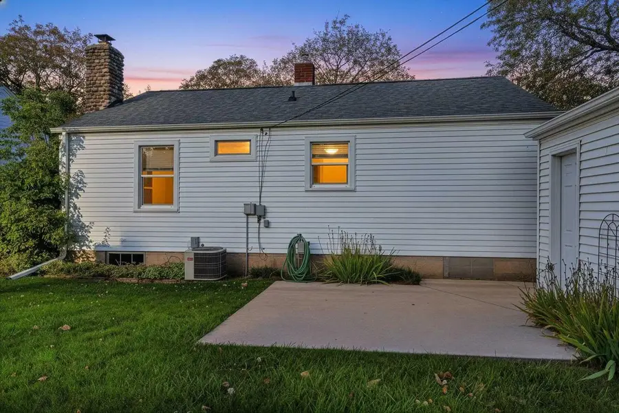 839 MARQUETTE AVENUE, Green Bay, WI 54304 - #2
