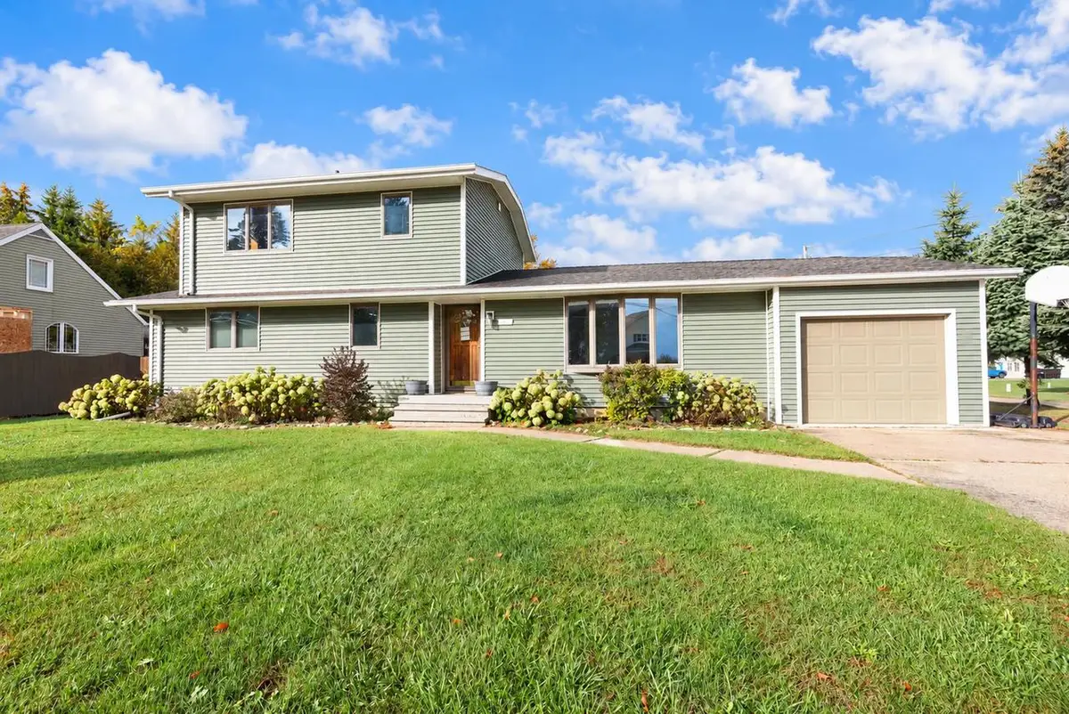315 S ROCKWAY STREET, Mishicot, WI 54228 - #1