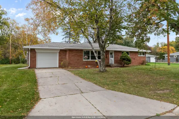 3623 S CLAY STREET, Green Bay, WI 54301